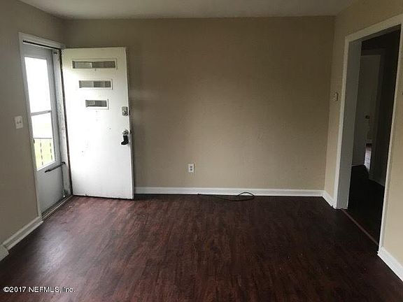 2nd image of 110 Willard Ave