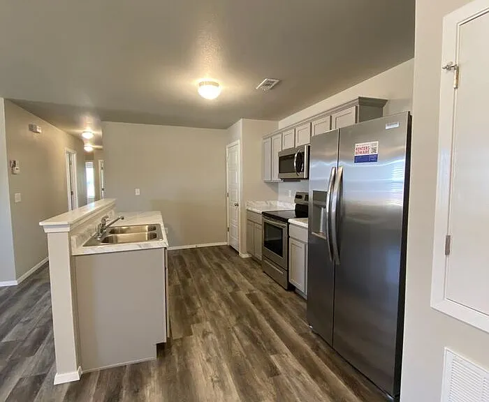 2701 Denver St — Photo 6