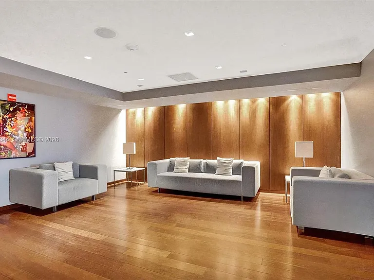 325 Biscayne Blvd #2519 — Photo 40