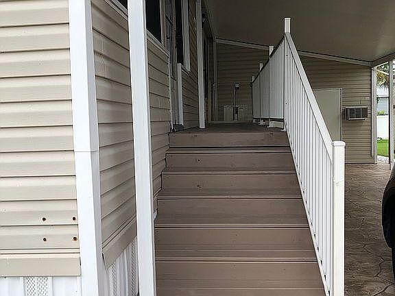 Lift/elevator at end