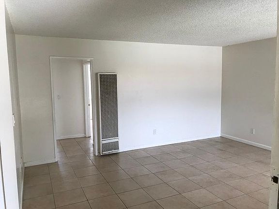 4th image of 4700 Clair Del Ave APT 646