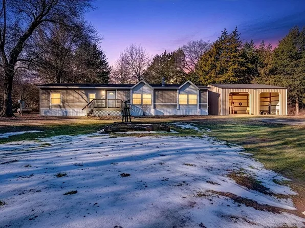 939 County Road 2110, Ivanhoe, TX 75447