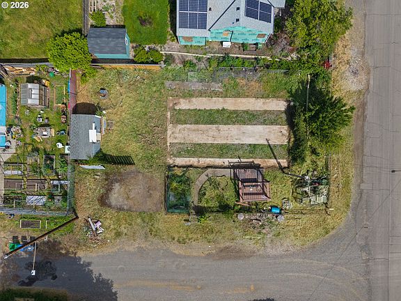 3rd image of 7729 SE 54th Ave