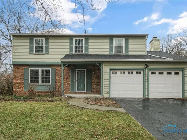 106 Foxhill Ln, Perrysburg, OH 43551