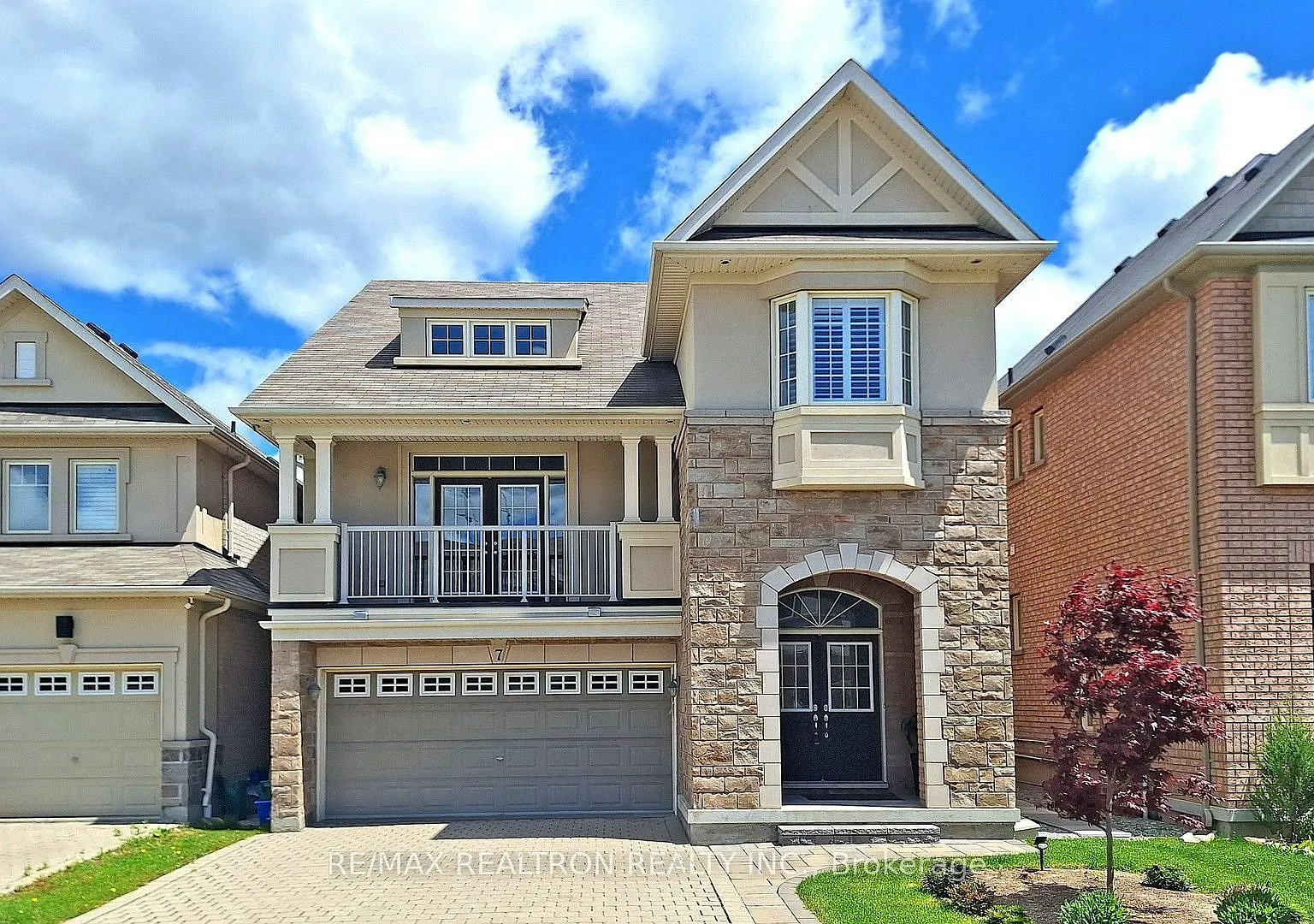 4 bed, $4,000 — Photo 2