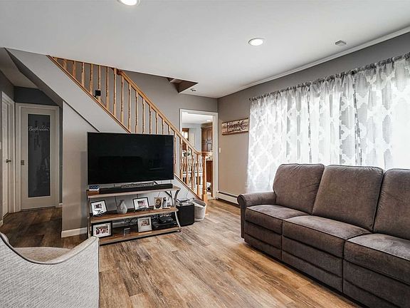 3rd image of 2433 5th St