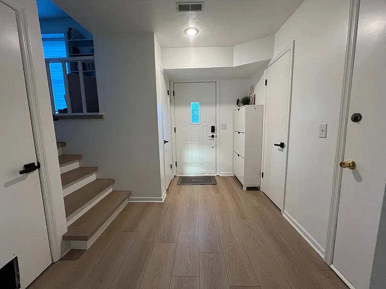 Douglas Cir — Photo 12