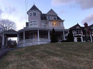 122 Saratoga Ave APT 1B, Waterford, NY 12188
