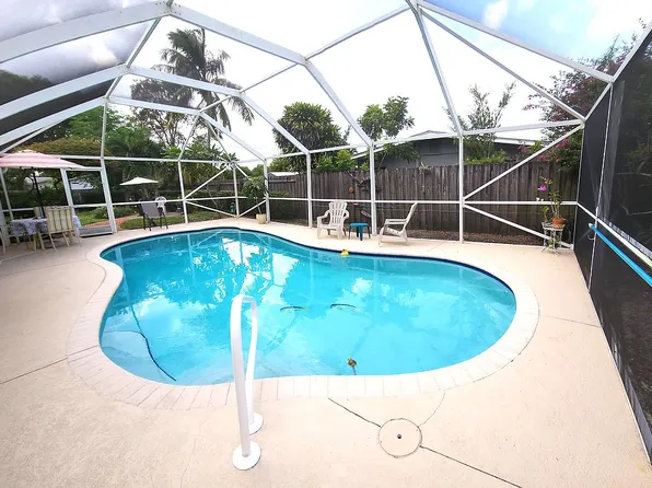 808 SE Ocean Ave, Stuart, FL 34994