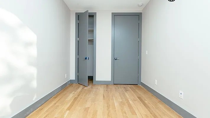 Rented by Nooklyn NYC LLC | media 75