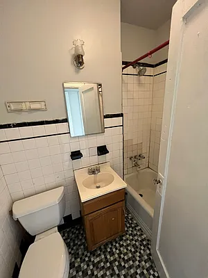 Rented by ERNY LLC | media 7