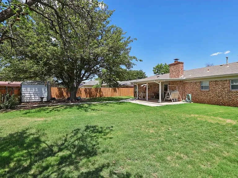 3244 Nebraska St — Photo 23