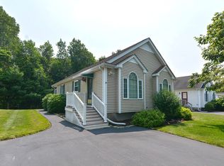 29 Rodeo Dr, East Bridgewater, MA 02333