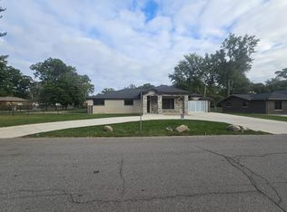 23240 Longview St, Dearborn Heights, MI 48127
