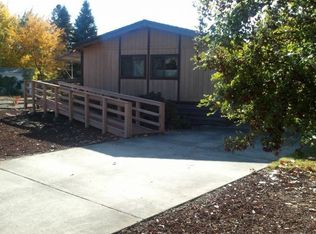 127 Parkdale Cir, Grants Pass, OR 97527