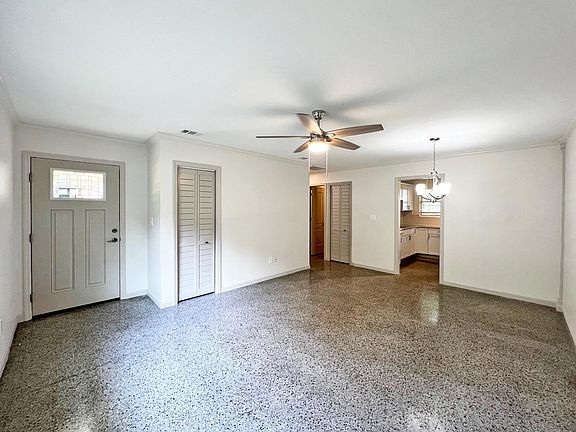 3rd image of 1327 Kings Dr