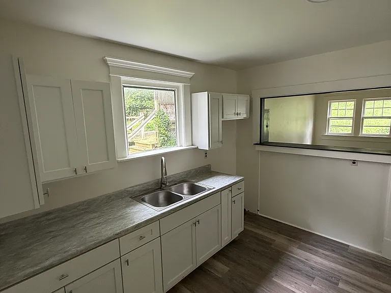 25 Samuels Ave — Photo 8