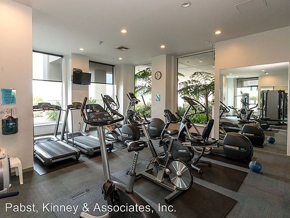 4th image of 525 E Seaside Way Unit 504