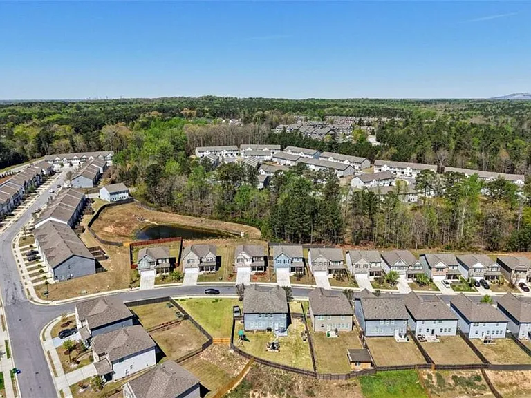 3605 Broadwick Ln — Photo 37