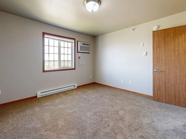 Bakken Ridge Apartments — Photo 9
