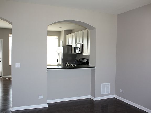 4th image of 3147 Coral Ln
