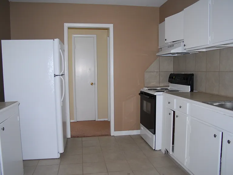 2615 Demaret Dr — Photo 4
