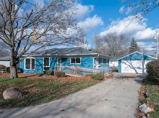 4347 Regal Ave NE, Cedar Rapids, IA 52402