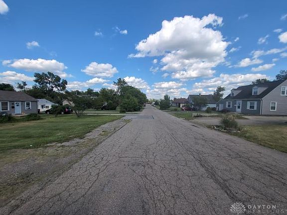 4th image of 128 Loretta Dr