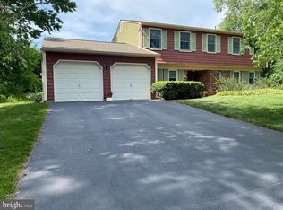 46 Hamilton Ln S, Plainsboro, NJ 08536