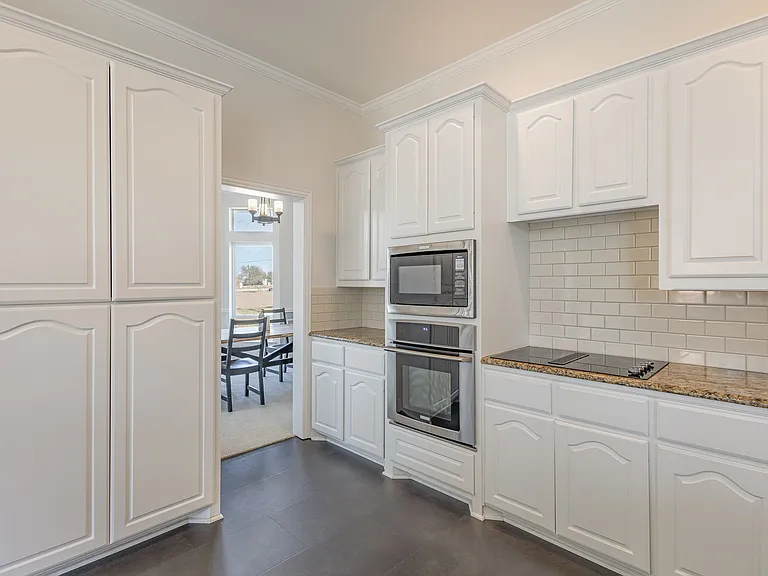 3227 Preston Hills Cir — Photo 17