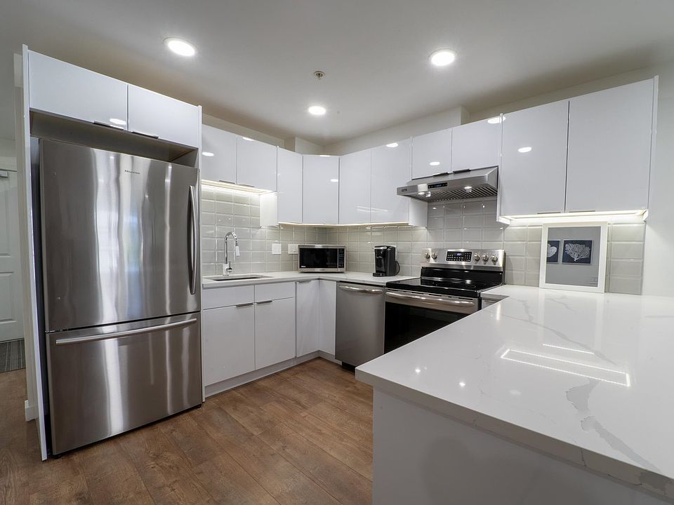 1st image of 5025 Joyce St #207