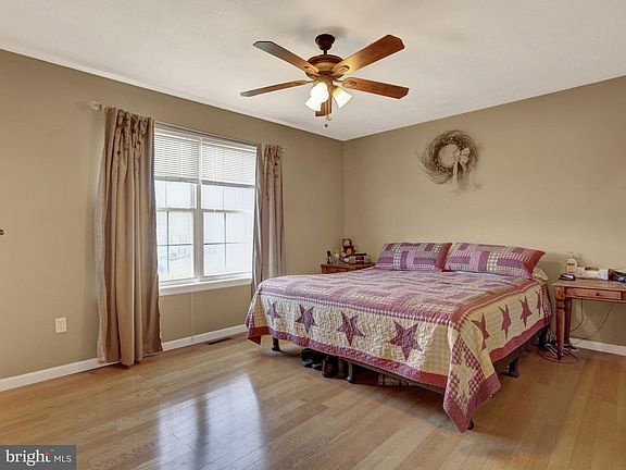 2nd image of 185 Asbury Ct