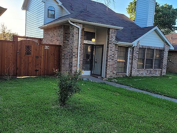 4th image of 623 Las Brisas Dr