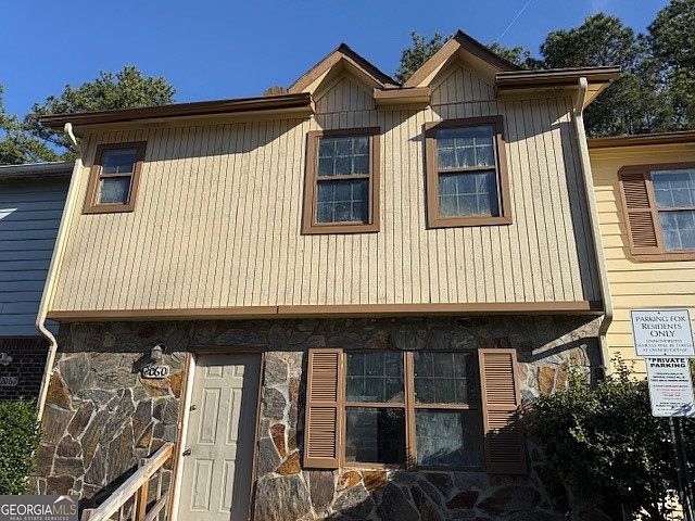 1st image of 2060 Lenoa Ln