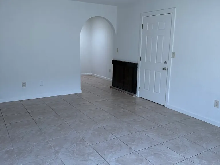 220 Oswego Ave #6 — Photo 14