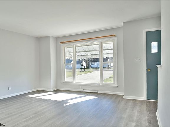 5th image of 244 Eldon Dr NW
