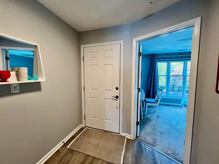 366 Northwest Dr — Photo 3