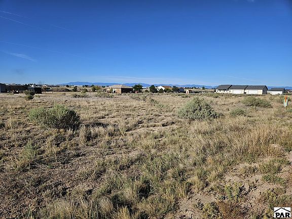 3rd image of 224 E Longmont Dr