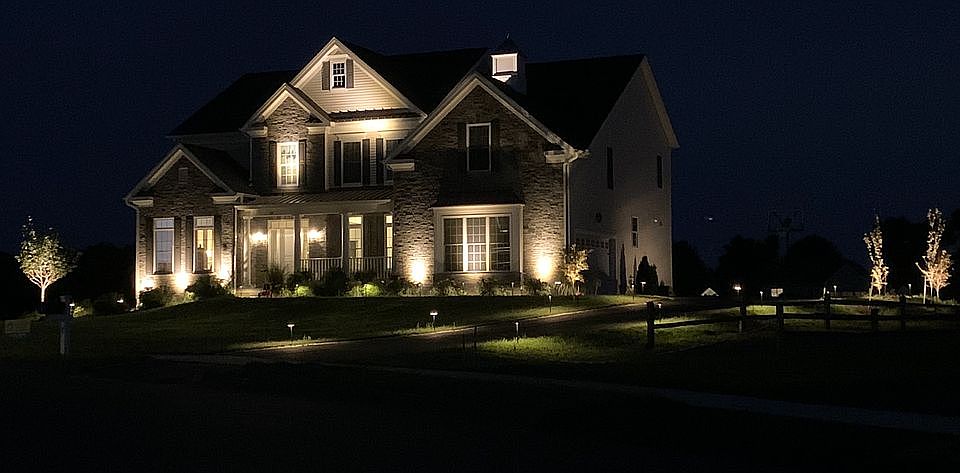 2nd image of 18 Farm Hill Rd