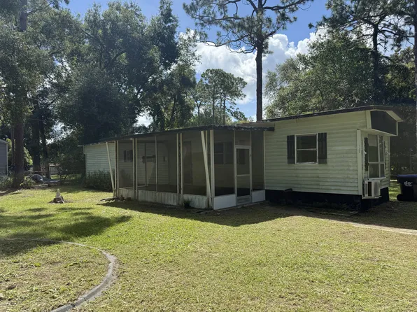 17398 SE 66th St, Ocklawaha, FL 32179