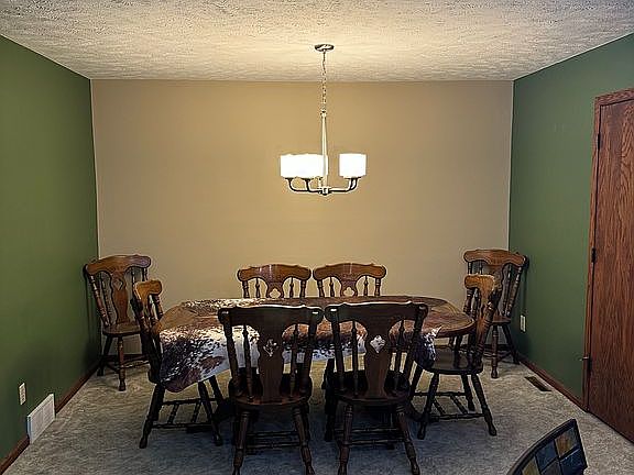 5th image of 2307 Elk St