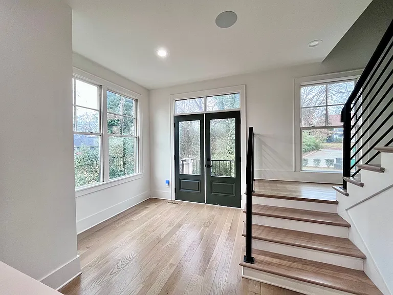 614 West Blvd — Photo 13