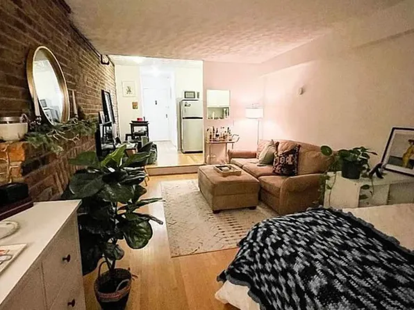 518 E 80th St #6N, New York, NY 10075