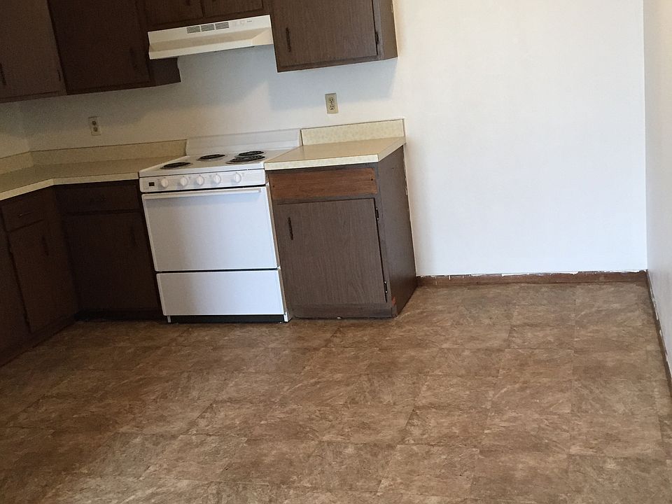 1st image of 4604 Governors Dr APT 5