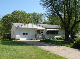 8612 E 80th Ter, Raytown, MO 64138