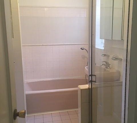 3rd image of 1428 Harrod Ave