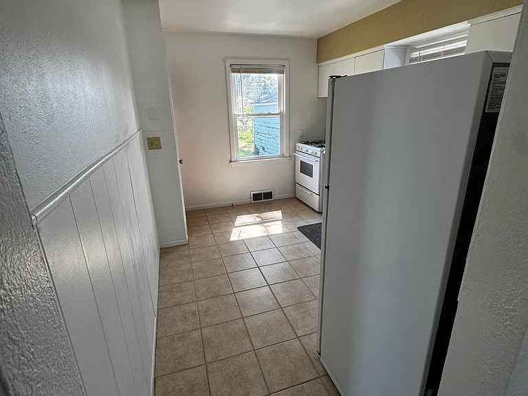 408 Christopher St — Photo 5