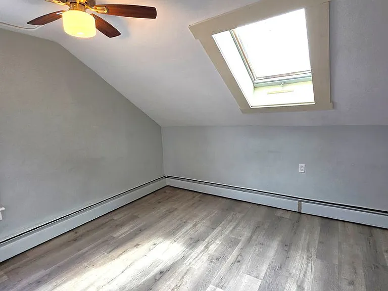 10-12 Evaleen Street — Photo 8