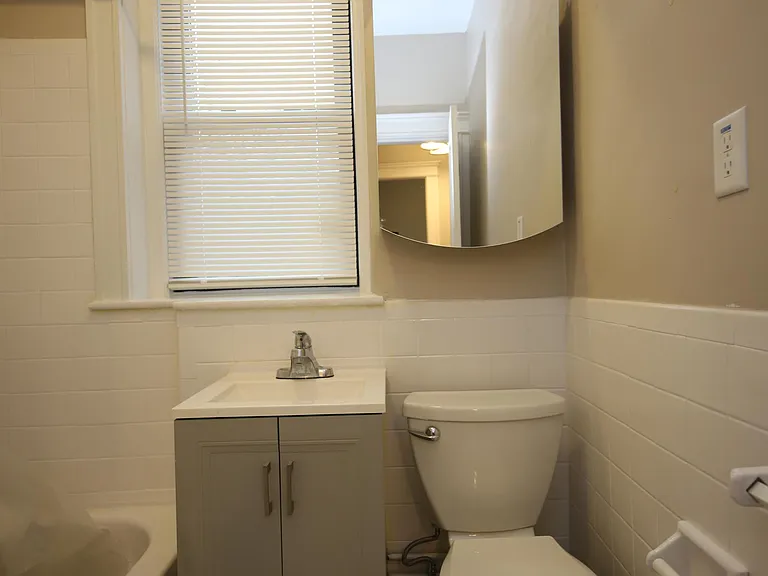 43 Glenville Ave #18 — Photo 7