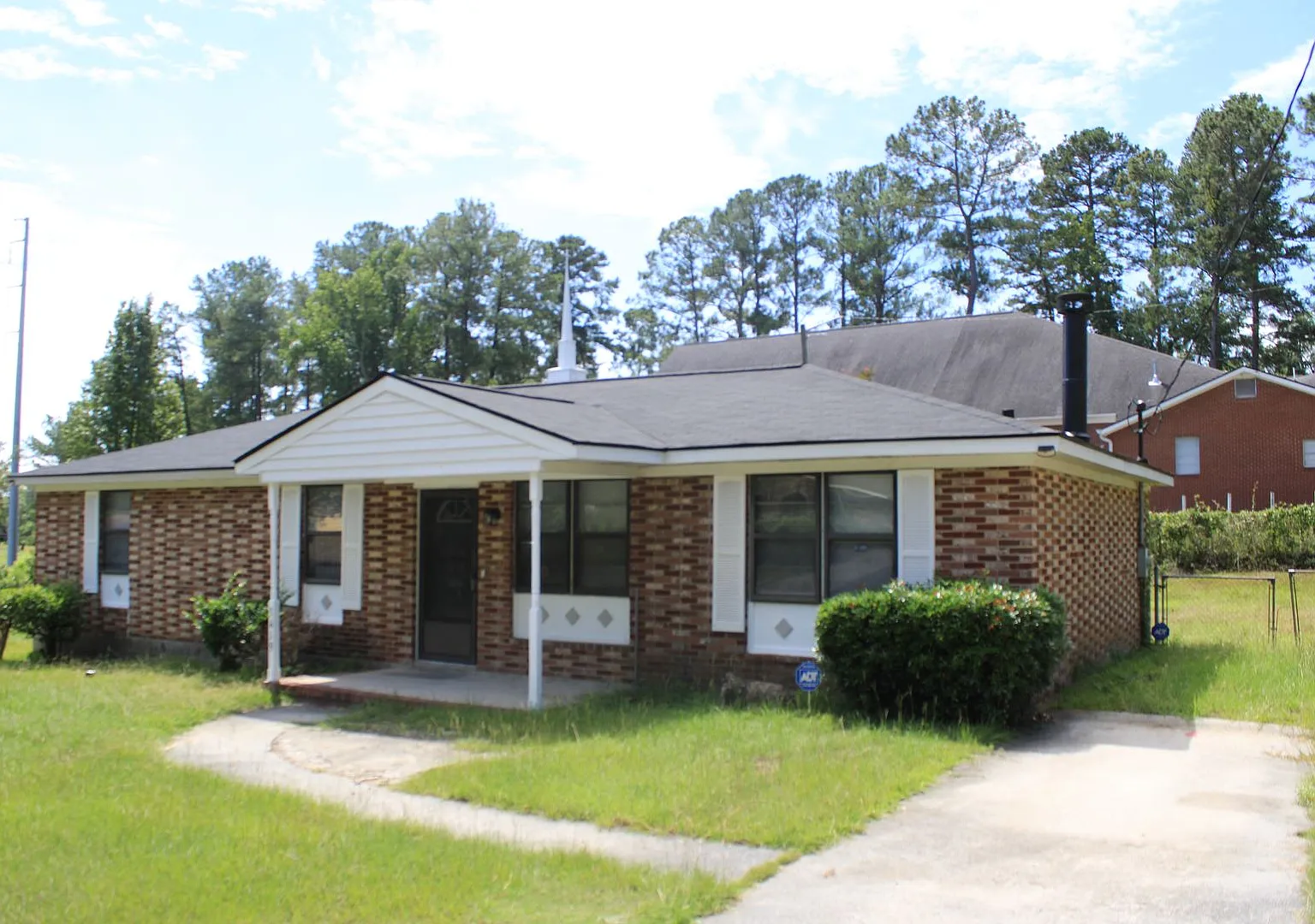 3 Bedroom 1.5 Bath Remodeled Home South Augusta! — Photo 1